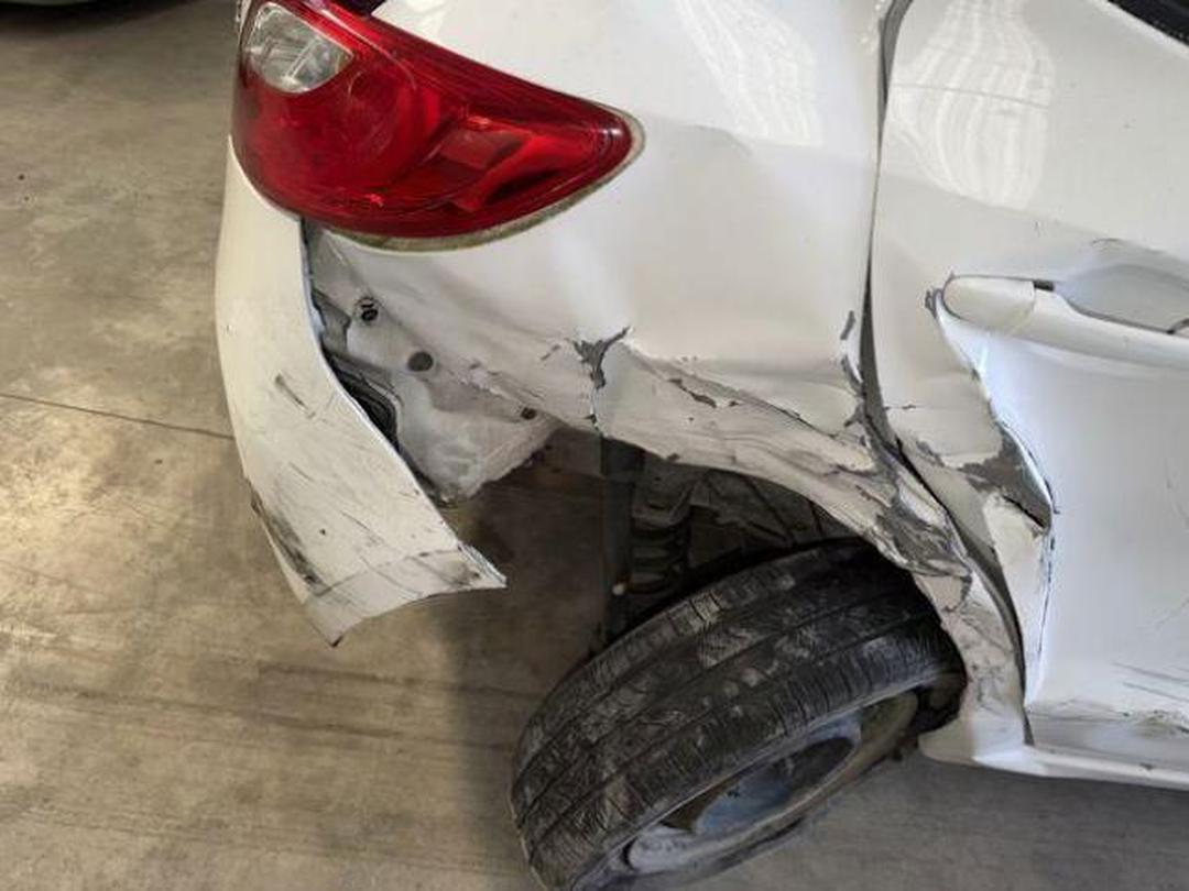 Photo '5' of Mazda Demio