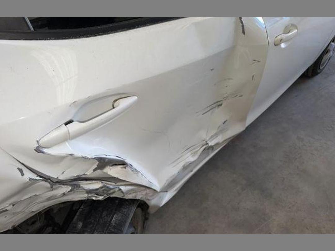 Photo '8' of Mazda Demio