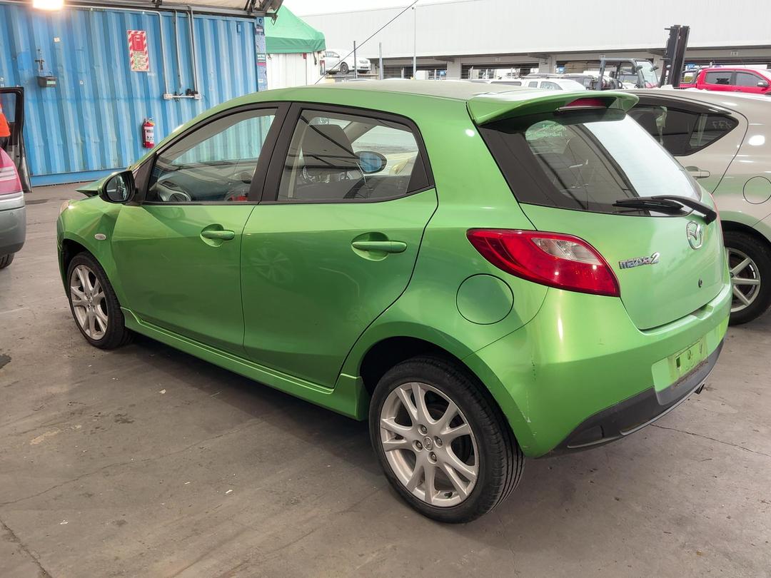 Photo '10' of Mazda Mazda2 Sport