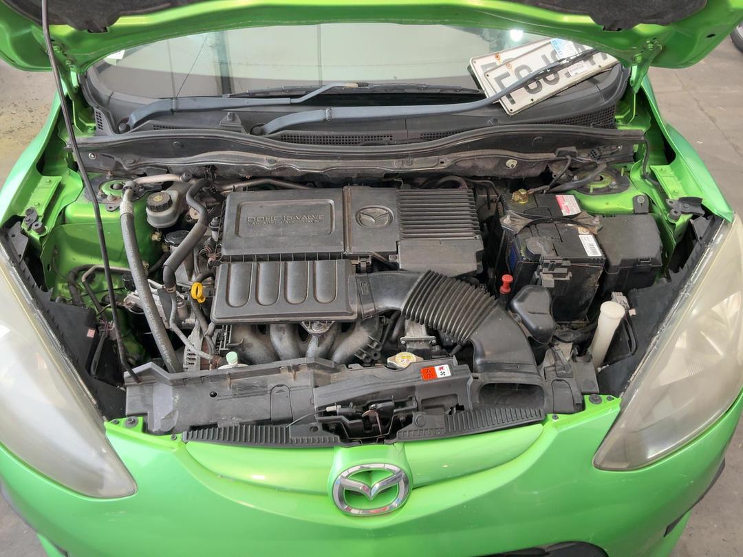Photo '26' of Mazda Mazda2 Sport