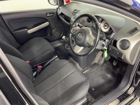 Photo '16' of Mazda Mazda2