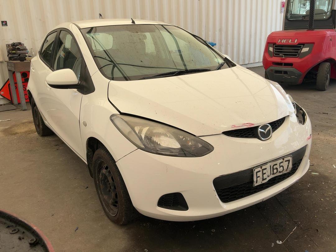 Photo '3' of Mazda Mazda2 Classic