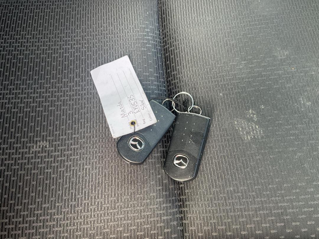 Photo '9' of Mazda Mazda3 Sporthatch GLX