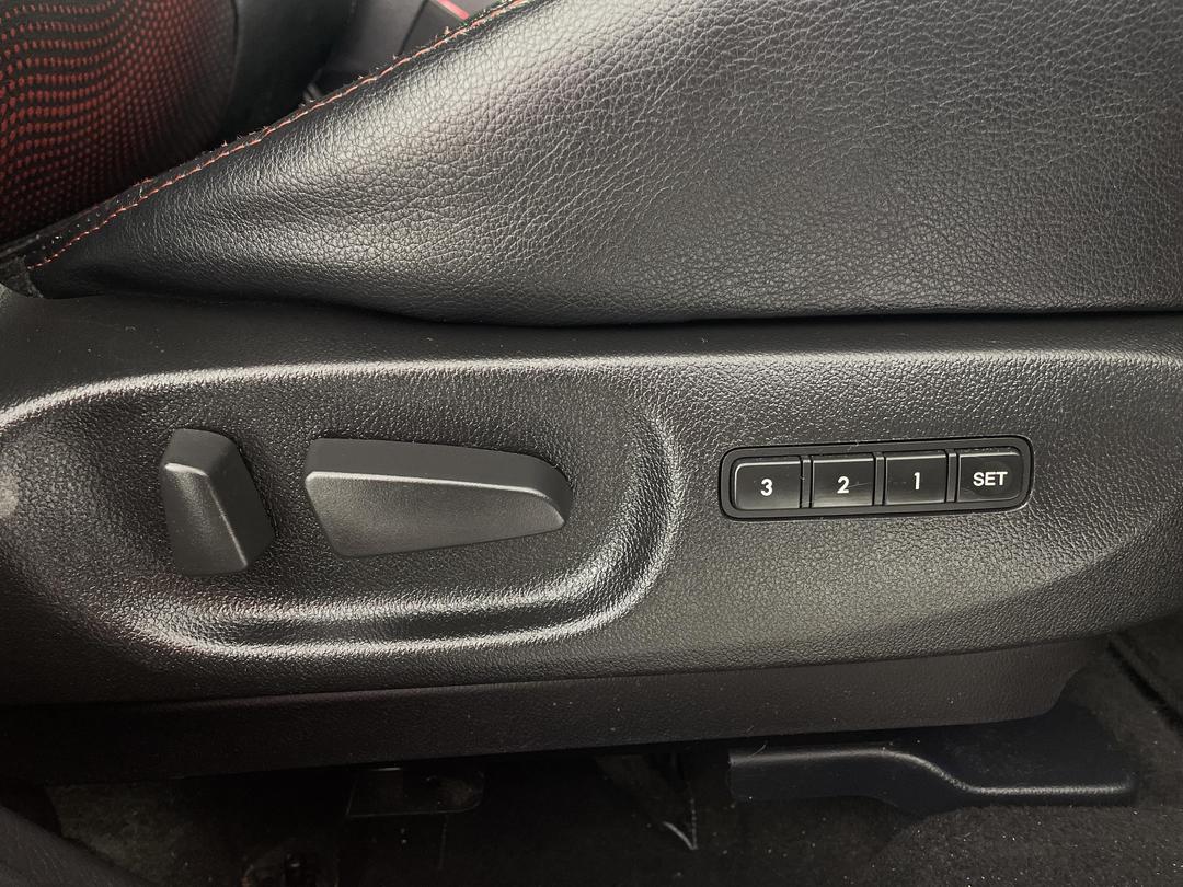 Photo '23' of Mazda Mazda3