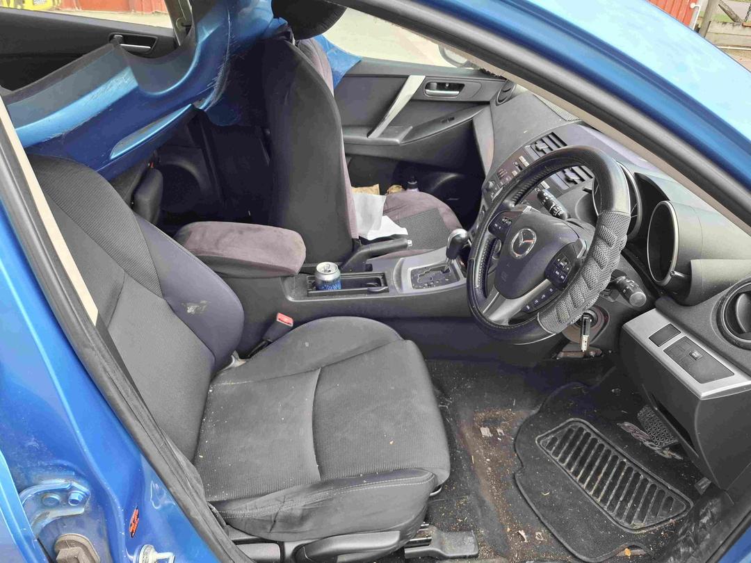 Photo '2' of Mazda Mazda3 Sporthatch SP25 Photo '2' of Mazda Mazda3 Sporthatch SP25