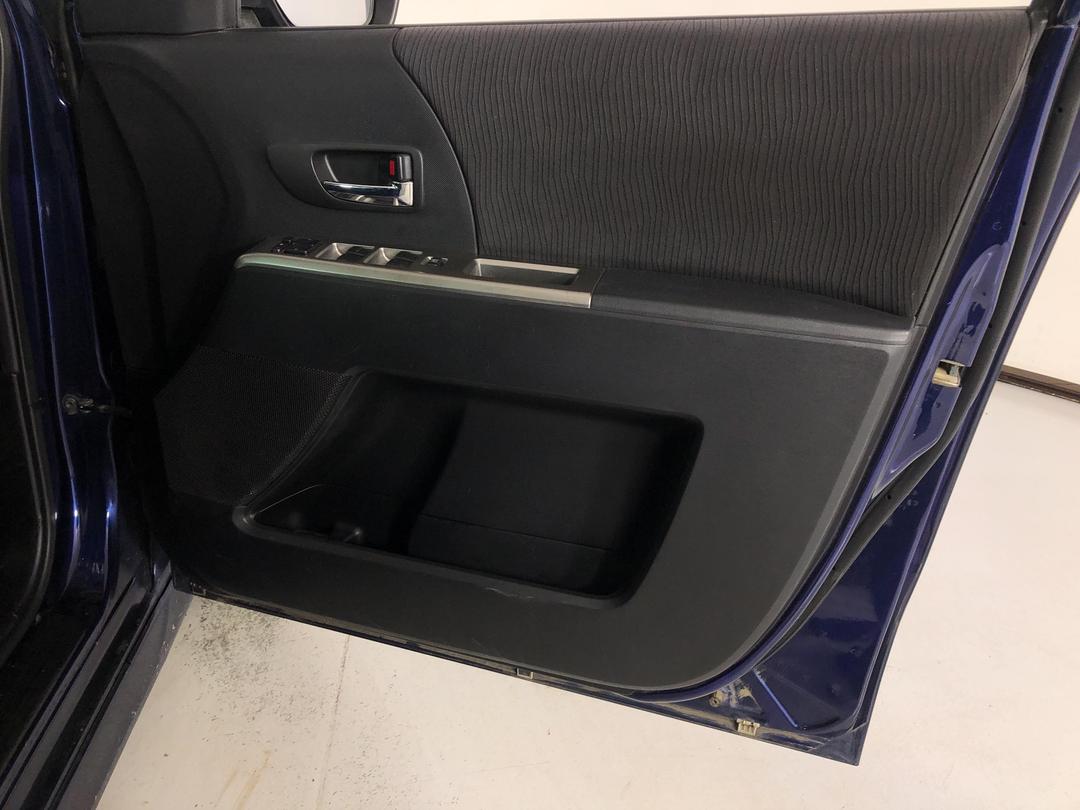 Photo '15' of Mazda Premacy