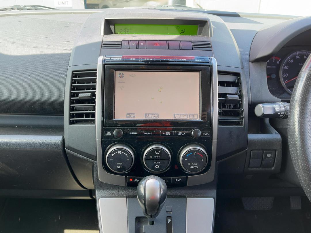 Photo '16' of Mazda Premacy Photo '16' of Mazda Premacy