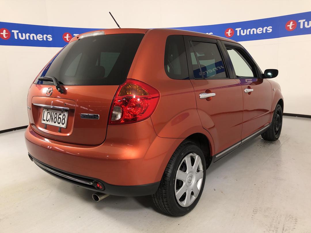 Photo '7' of Mazda Verisa