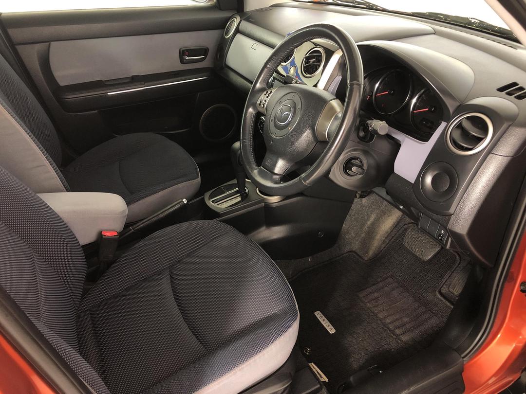 Photo '16' of Mazda Verisa