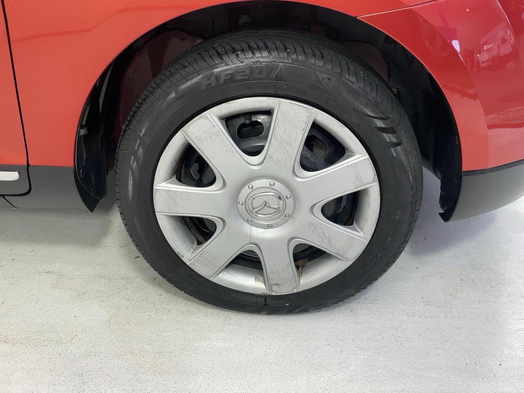 Photo '9' of Mazda Verisa