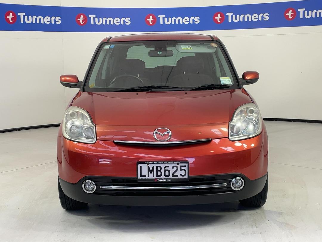 Photo '2' of Mazda Verisa