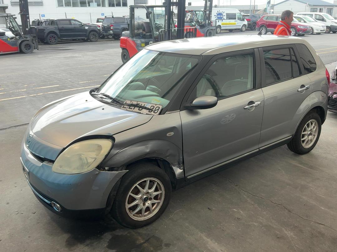 Photo '5' of Mazda Verisa