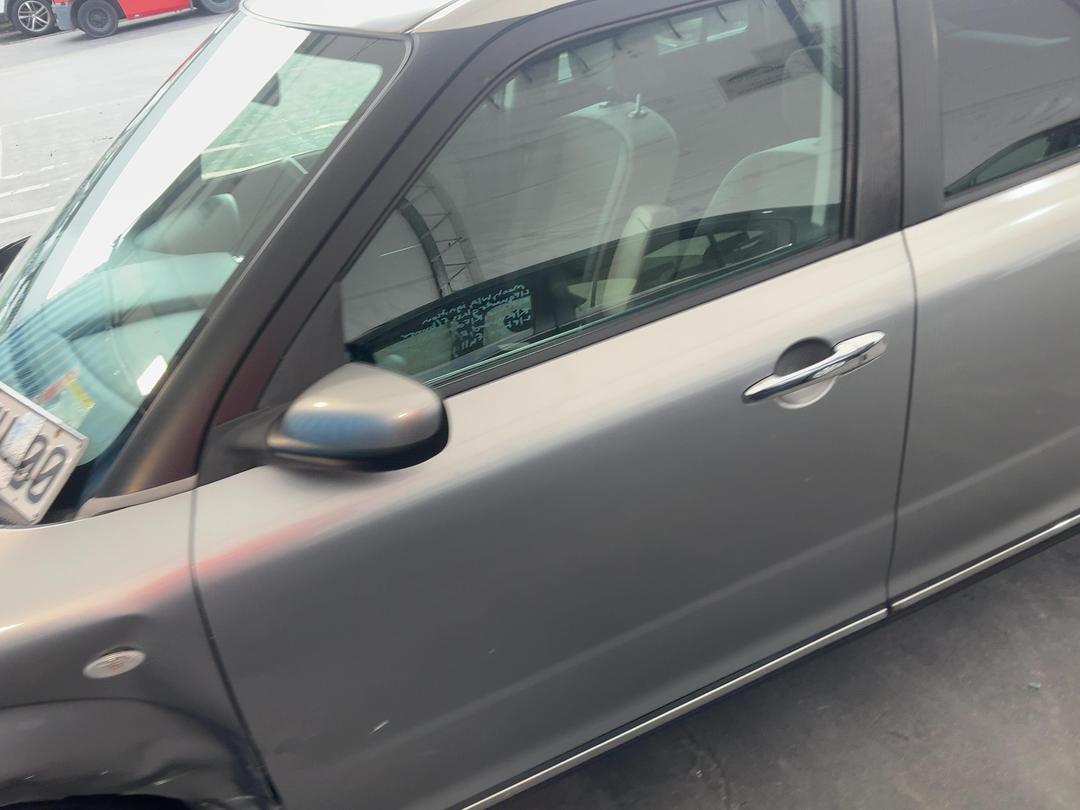 Photo '7' of Mazda Verisa