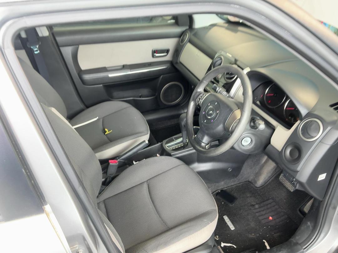 Photo '18' of Mazda Verisa
