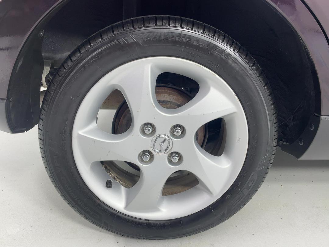 Photo '12' of Mazda Verisa