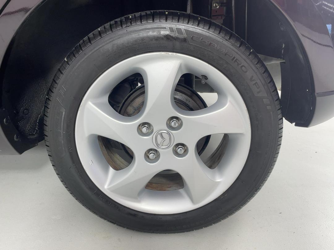 Photo '11' of Mazda Verisa
