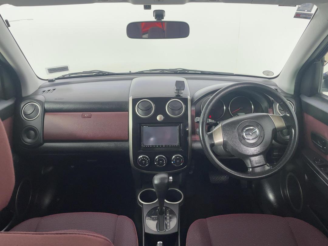 Photo '17' of Mazda Verisa