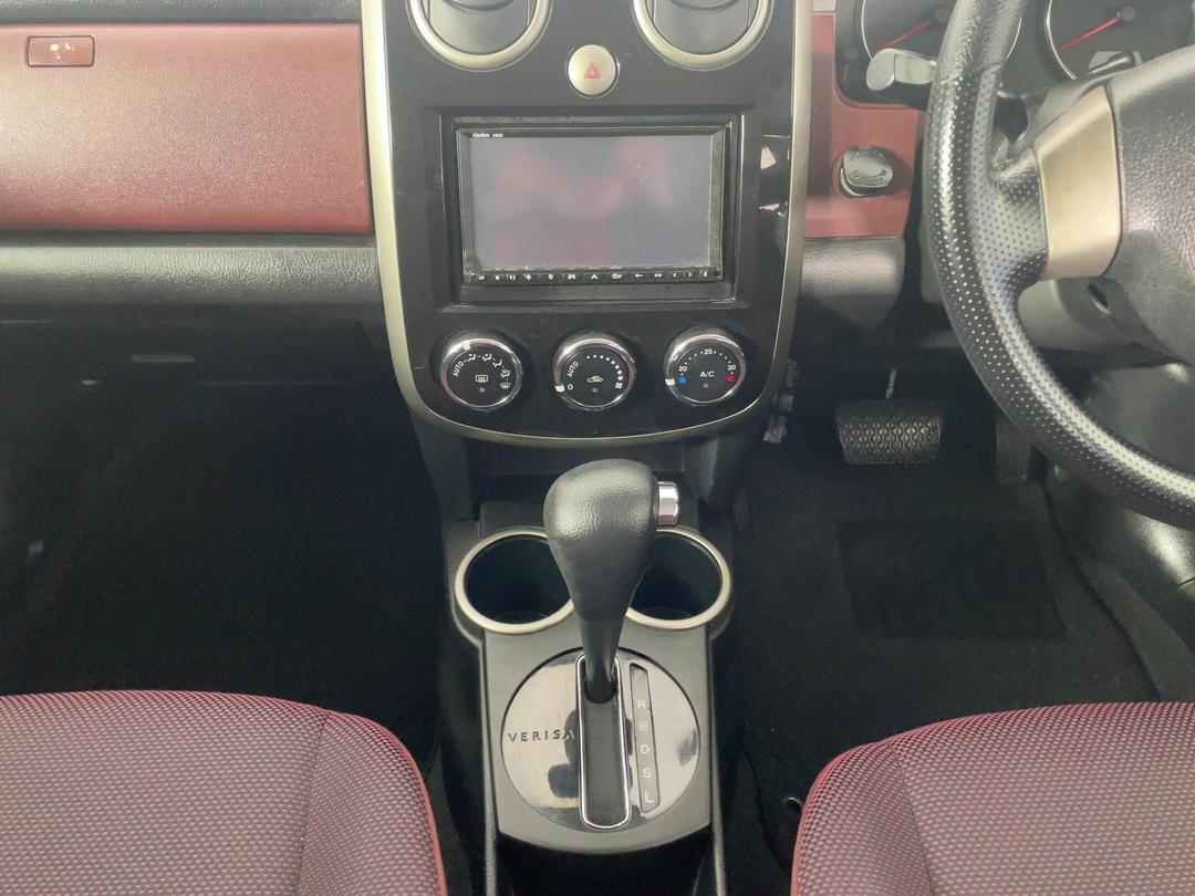 Photo '18' of Mazda Verisa