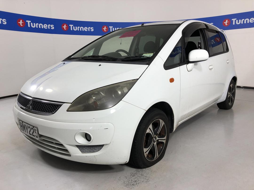 Photo '4' of Mitsubishi Colt