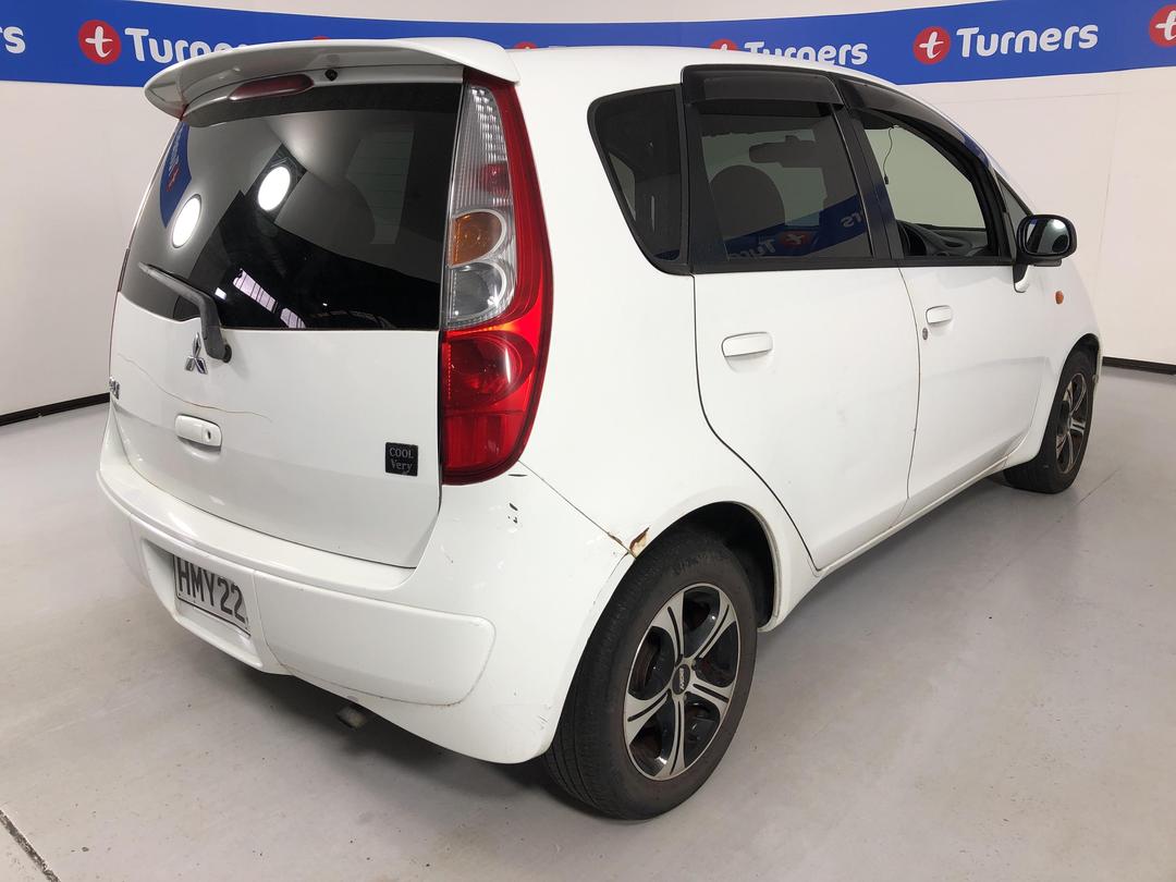 Photo '7' of Mitsubishi Colt