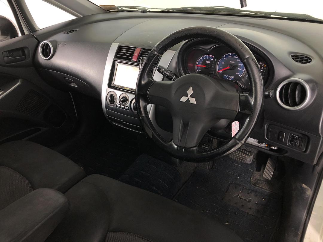 Photo '19' of Mitsubishi Colt