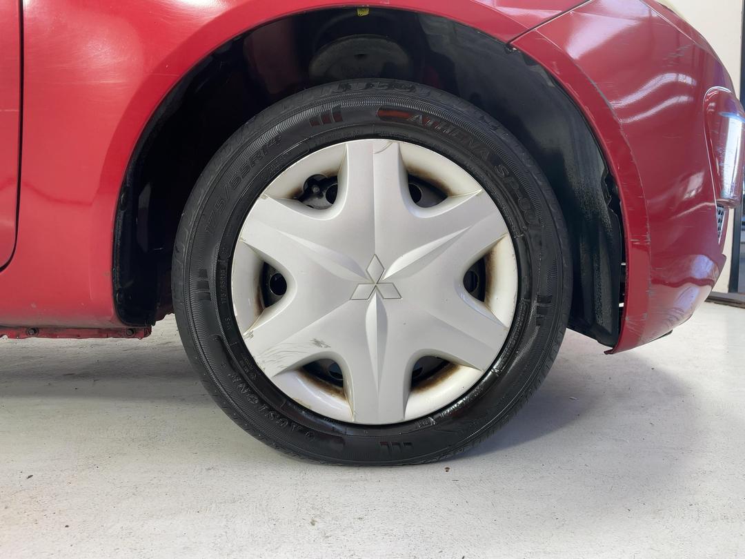 Photo '9' of Mitsubishi Colt