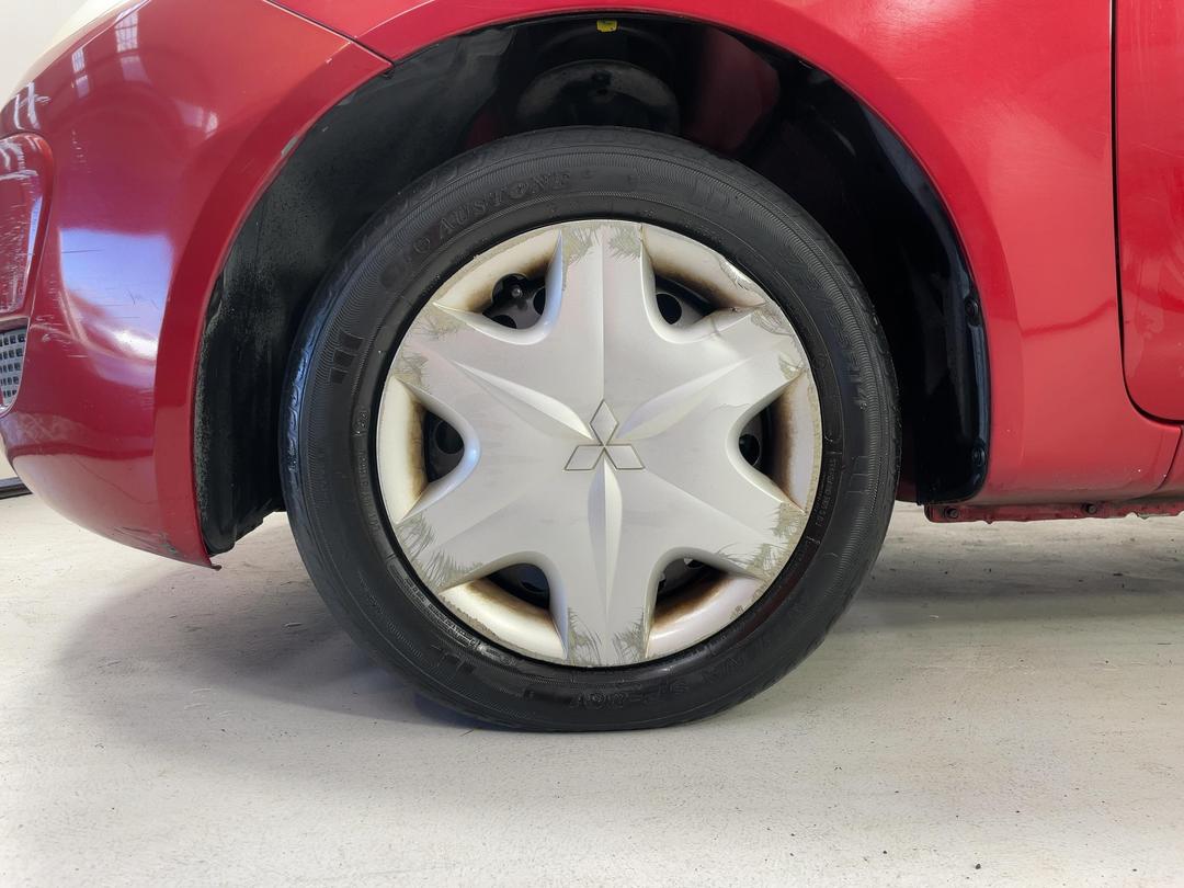 Photo '10' of Mitsubishi Colt