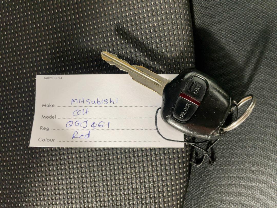 Photo '22' of Mitsubishi Colt