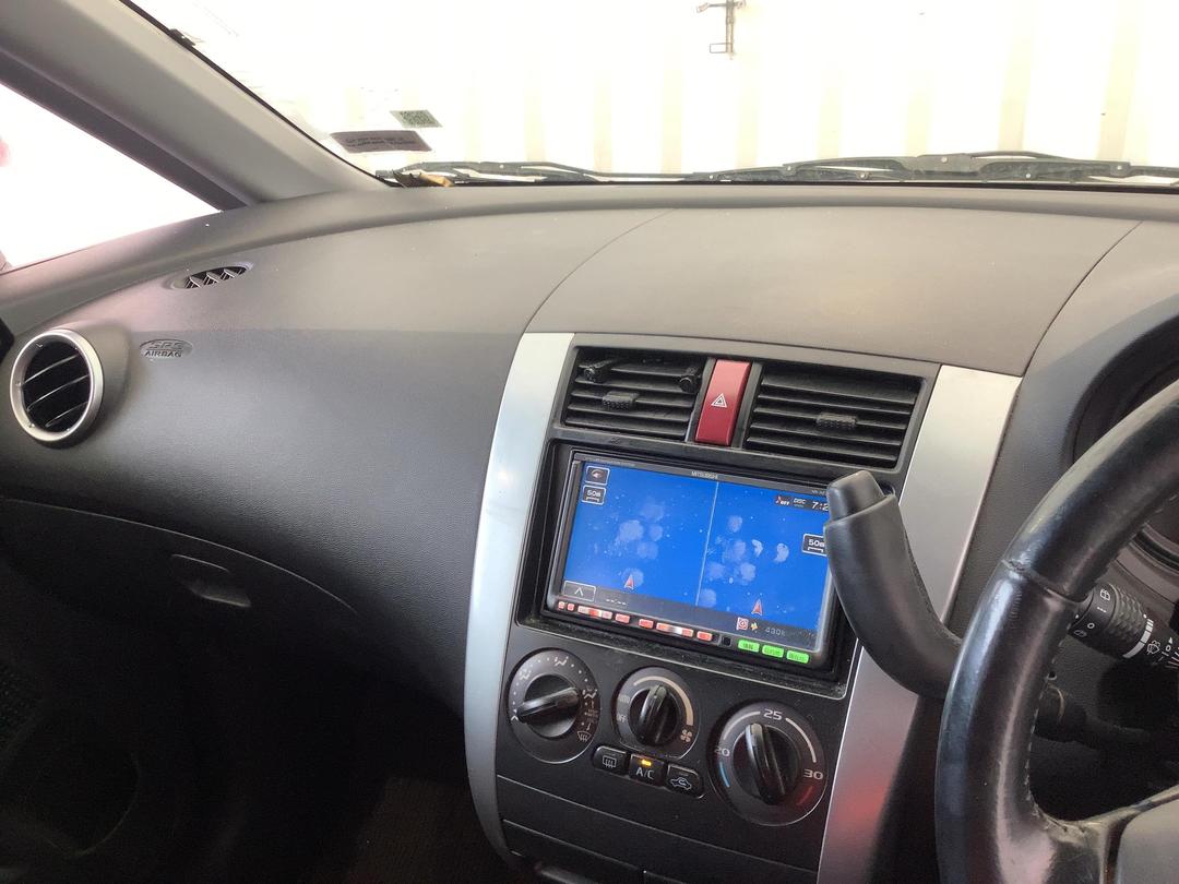 Photo '19' of Mitsubishi Colt Photo '19' of Mitsubishi Colt