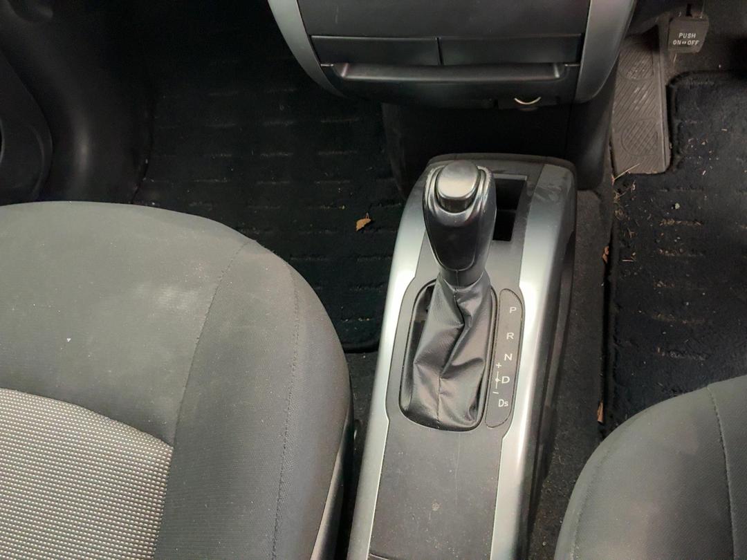 Photo '15' of Mitsubishi Colt Photo '15' of Mitsubishi Colt