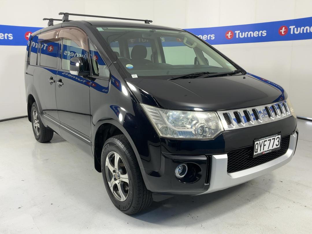 Photo '1' of Mitsubishi Delica