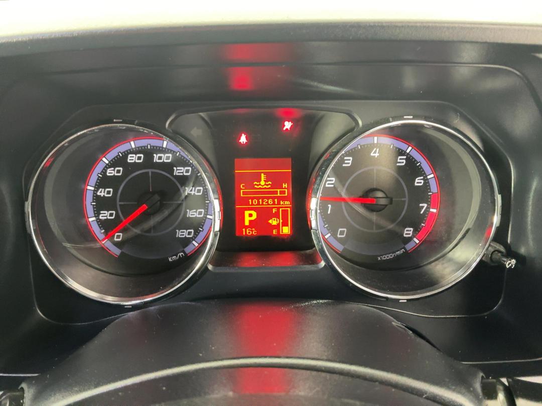 Photo '20' of Mitsubishi Delica