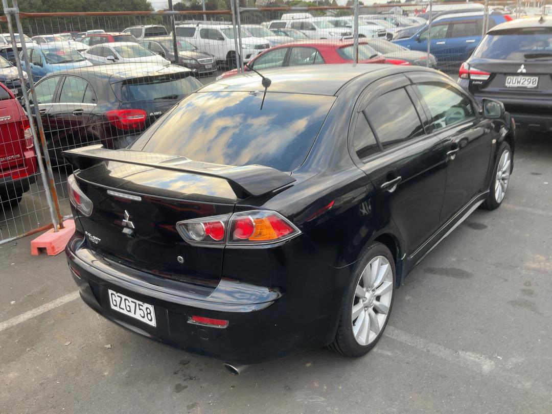 Photo '10' of Mitsubishi Galant Photo '10' of Mitsubishi Galant