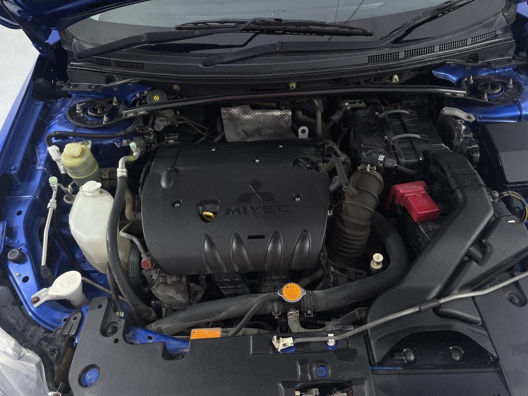 Photo '13' of Mitsubishi Galant