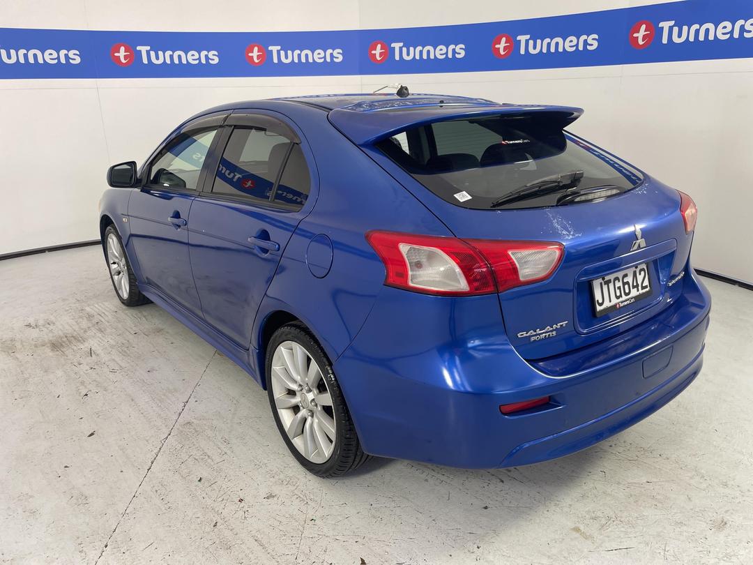 Photo '5' of Mitsubishi Galant