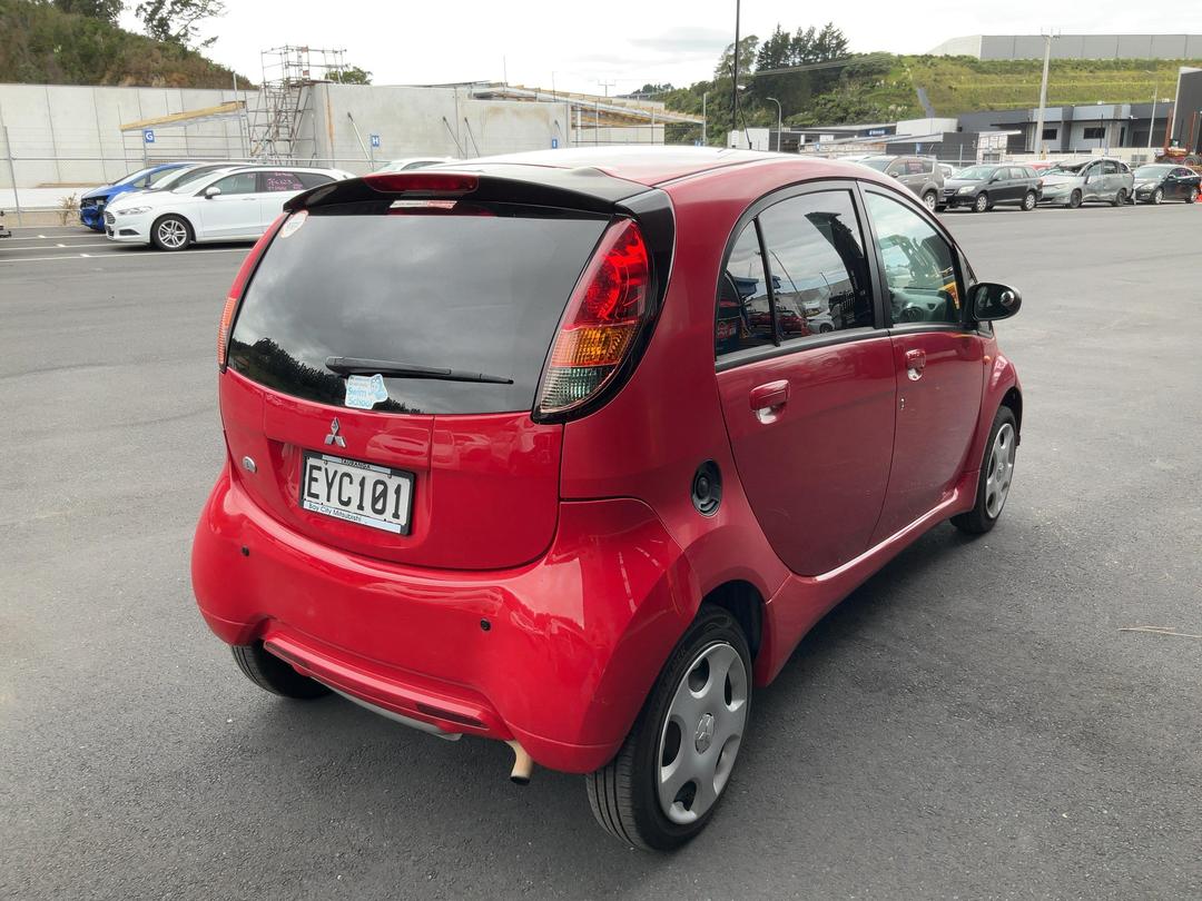 Photo '7' of Mitsubishi I-CAR 660P