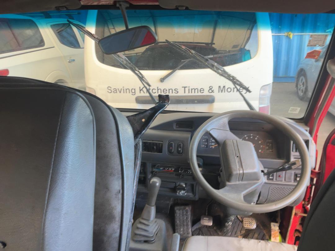 Photo '24' of Mitsubishi L300 LWB