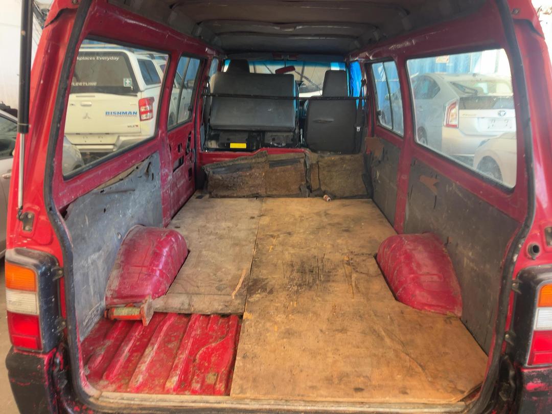 Photo '25' of Mitsubishi L300 LWB