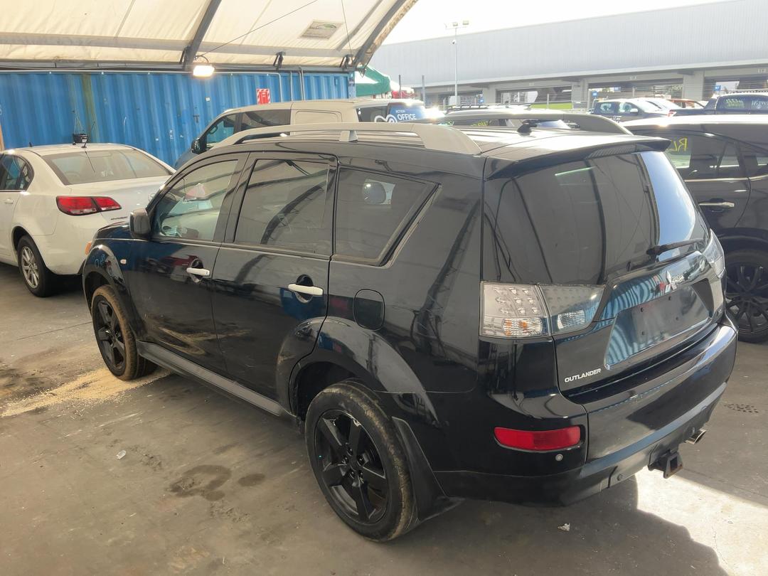Photo '9' of Mitsubishi Outlander XLS Photo '9' of Mitsubishi Outlander XLS