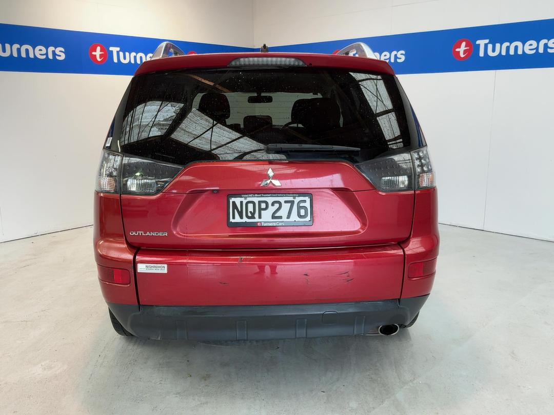 Photo '6' of Mitsubishi Outlander