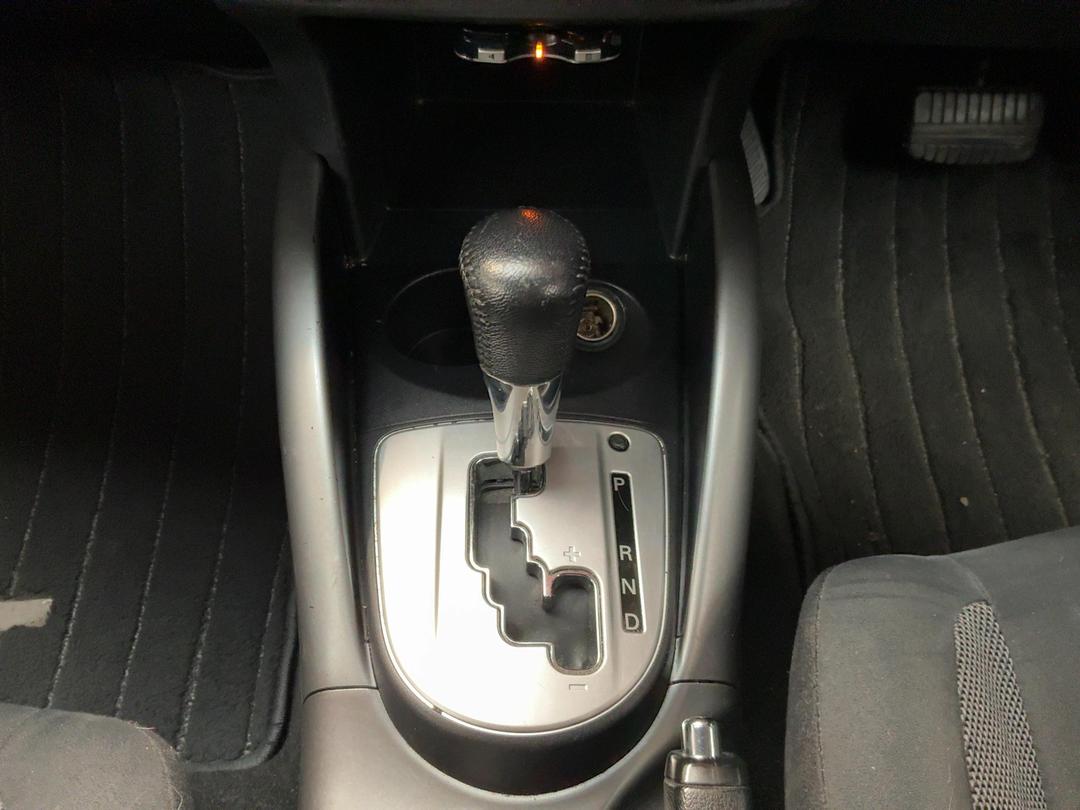 Photo '23' of Mitsubishi Outlander
