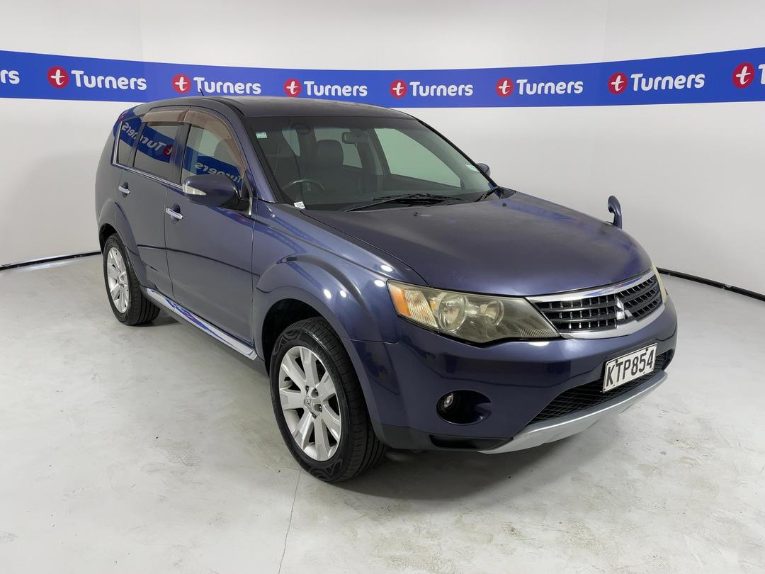 Photo '1' of Mitsubishi Outlander
