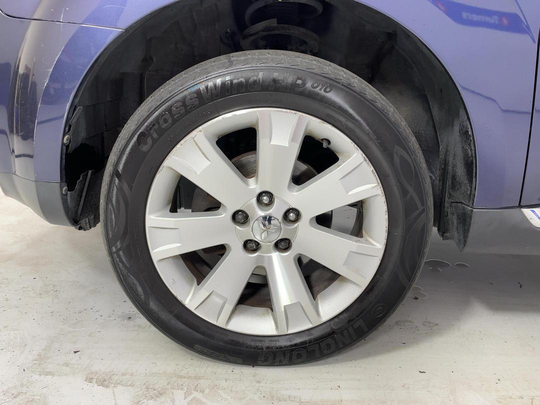 Photo '10' of Mitsubishi Outlander