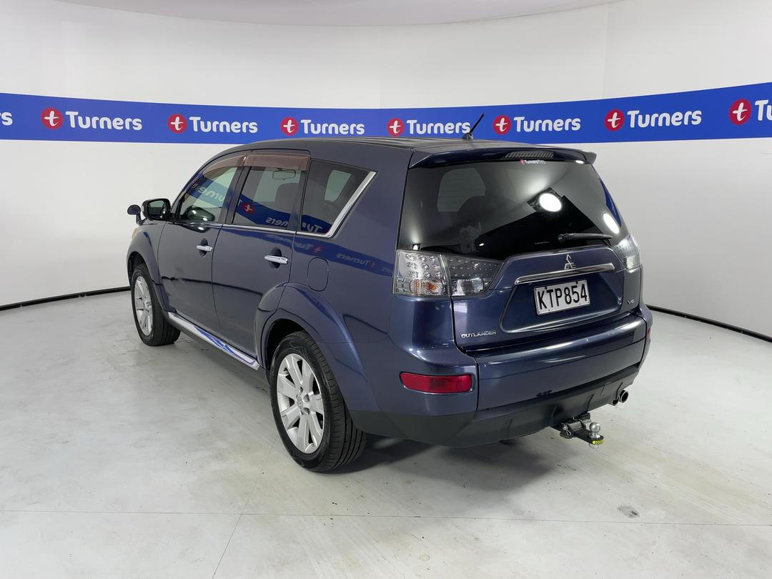 Photo '5' of Mitsubishi Outlander