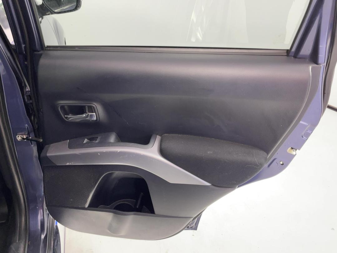 Photo '19' of Mitsubishi Outlander