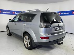 Photo '5' of Mitsubishi Outlander