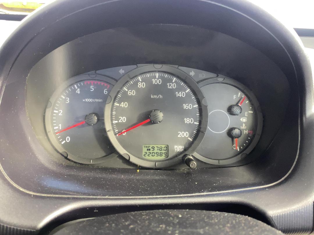 Photo '21' of Mitsubishi Triton