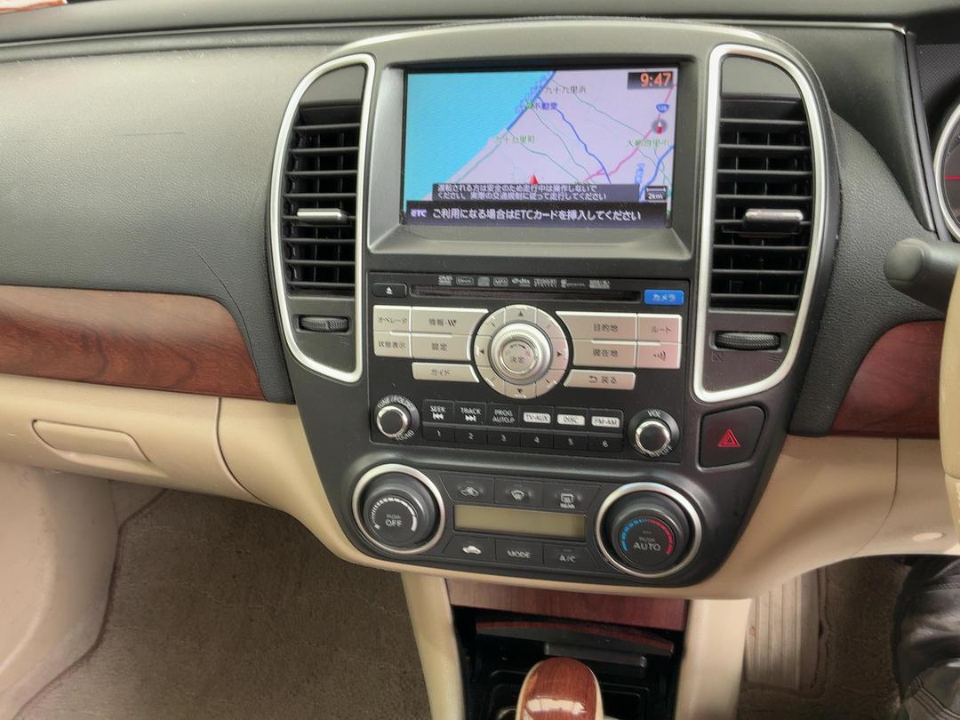 Photo '24' of Nissan Bluebird Sylphy