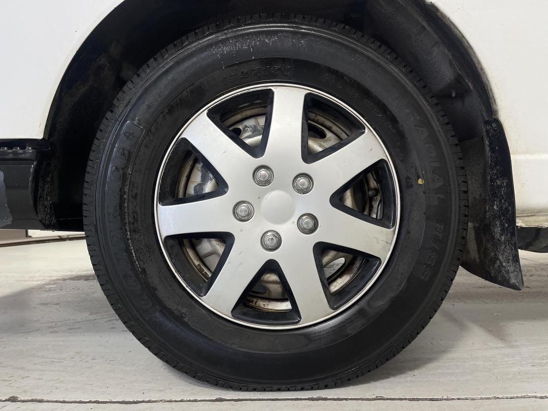 Photo '7' of Nissan Caravan