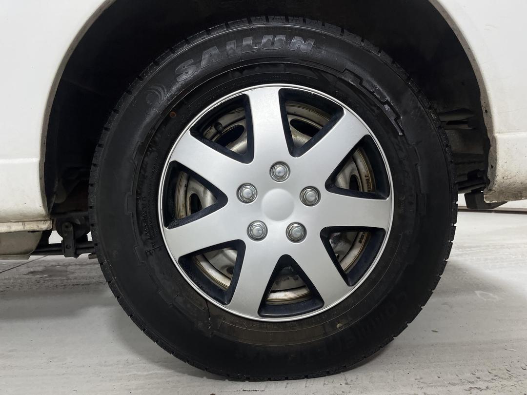 Photo '9' of Nissan Caravan